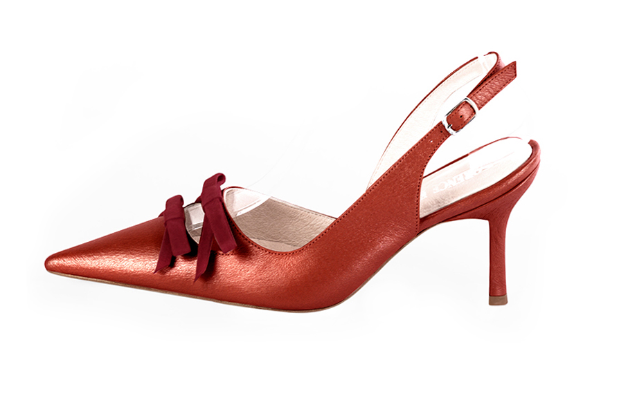 Cardinal red and burgundy red elegant slingback heels, with a bow on the front. Pointed toe. High slim heel. - Florence KOOIJMAN